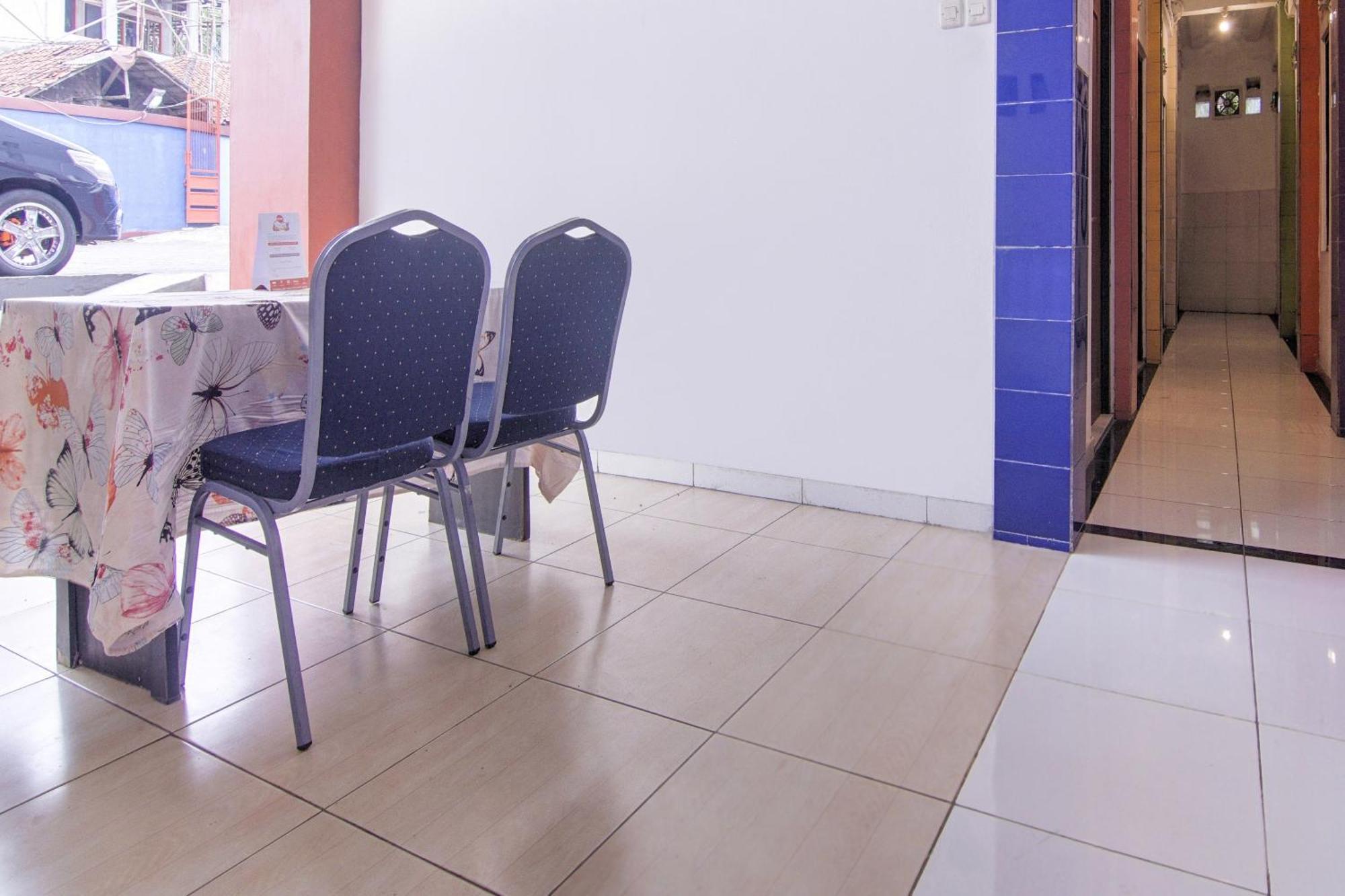 Oyo 3317 Maju Jaya Homestay Syariah 茂物 外观 照片